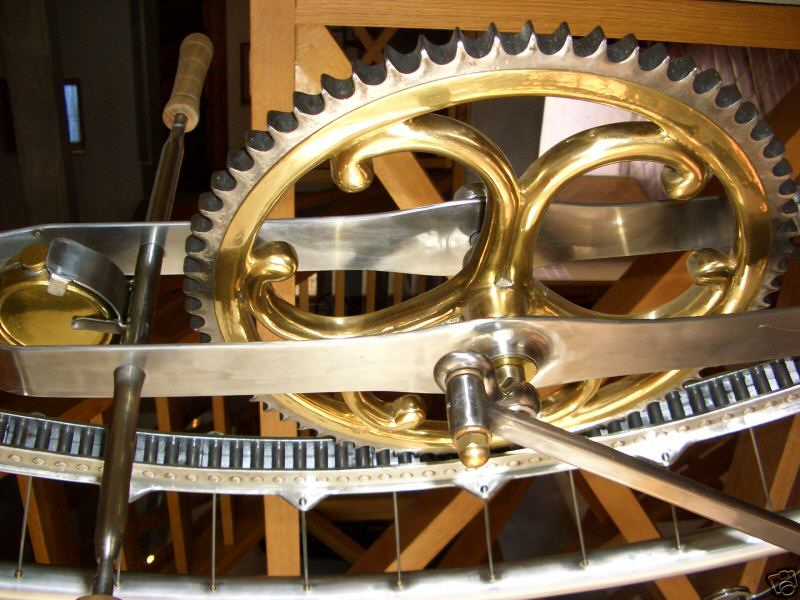 Illustration for article titled 1873 Monocycle Replica Is a Mechanical and Engineering Marvel